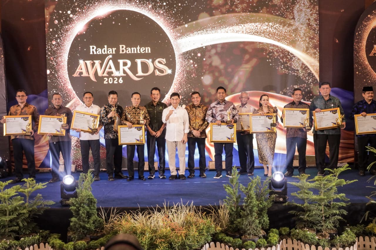 Enam Anggota DPRD Banten Raih Radar Banten Award 2026