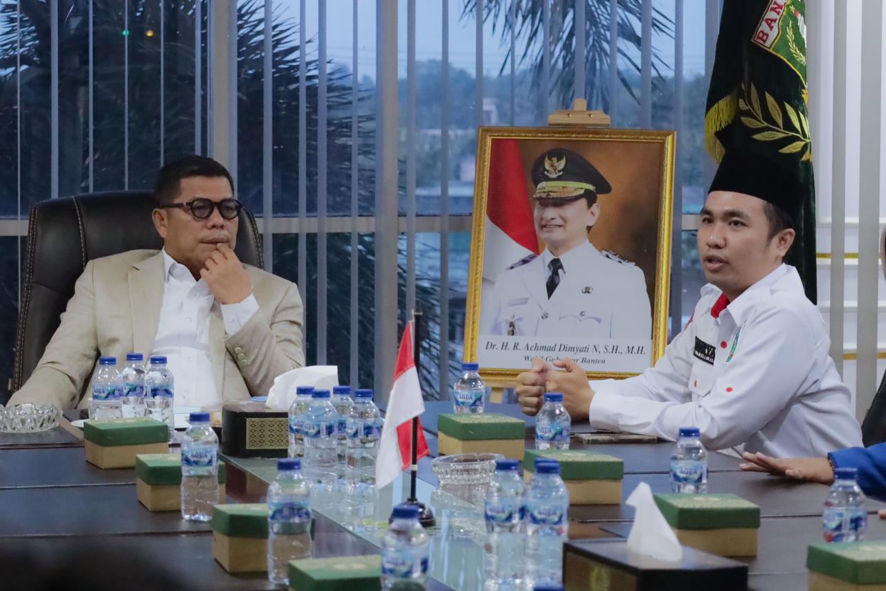 Ketua DPRD Banten H. Fahmi Hakim Menerima Audiensi Dari Cipayung Plus Provinsi Banten Bertempat Di Ruang Rapat Ketua DPRD Banten